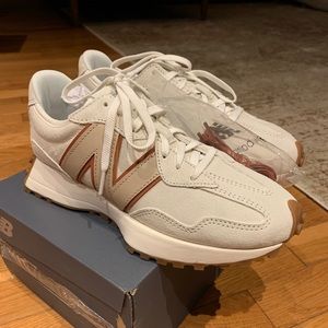 New Balance x Bandier 327 Sneakers Sea Salt size 7.5